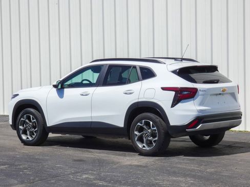 Used 2025 Chevrolet Trax LT image 5