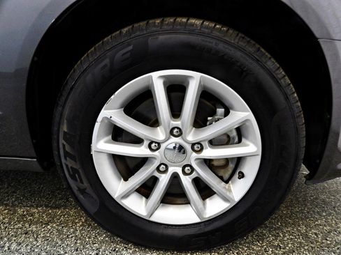 Used 2019 Dodge Grand Caravan SXT FWD image 21