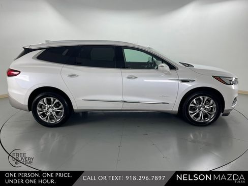 Used 2018 Buick Enclave Avenir w/ Avenir Technology Package image 5