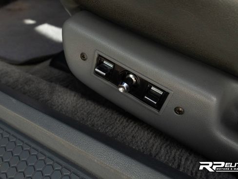 Used 1991 Chevrolet Camaro Z28 image 64