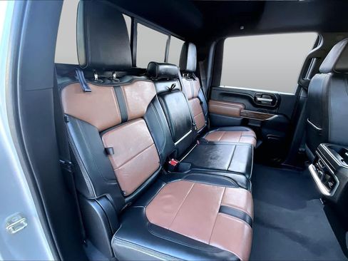 Used 2022 Chevrolet Silverado 3500 High Country w/ Technology Package AWD/4WD image 20