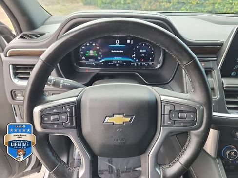 Certified 2023 Chevrolet Suburban Premier RWD image 23