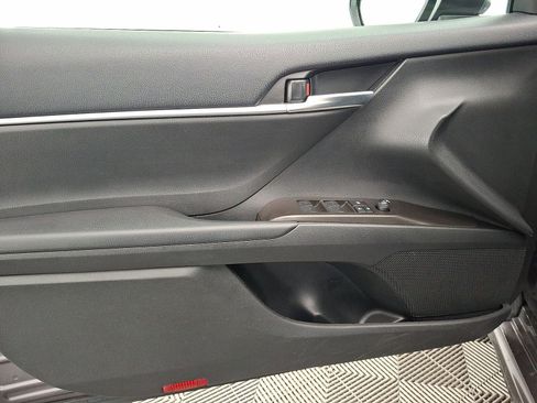 Certified 2023 Toyota Camry SE FWD image 2