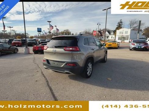 Used 2018 Jeep Cherokee Limited image 8