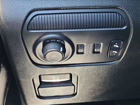 Used 2022 Jeep Wagoneer Series II w/ Premium Group I AWD/4WD image 16