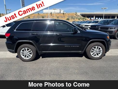 Used 2017 Jeep Grand Cherokee Laredo w/ Quick Order Package 2BE RWD image 7