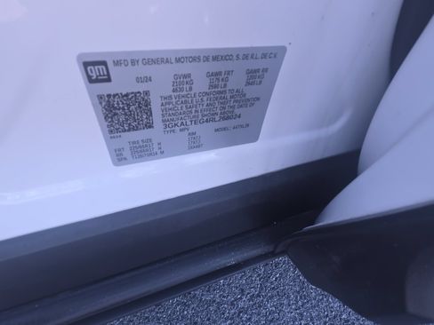 Used 2024 GMC Terrain SLE w/ Driver Convenience Package AWD/4WD image 34