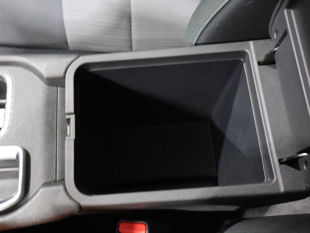 Used 2025 Nissan Sentra SV w/ All-Weather Package FWD image 32