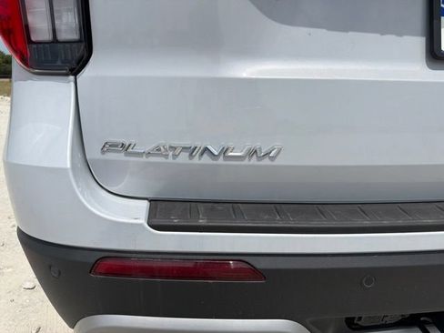 New 2026 Ford Explorer Platinum RWD image 18