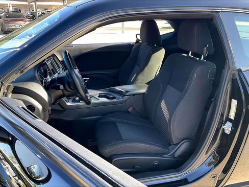 Certified 2023 Dodge Challenger SXT image 7