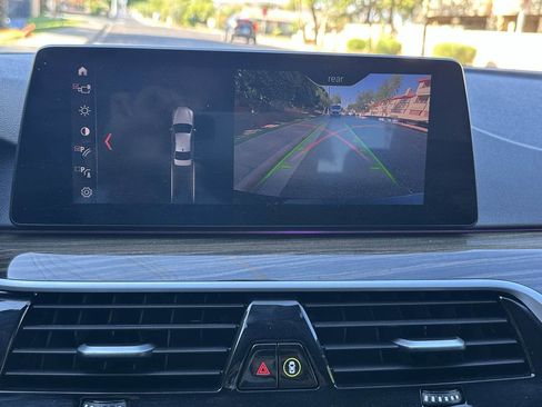 Used 2019 BMW 530i image 23