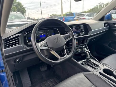 Used 2024 Volkswagen Jetta SE FWD image 22