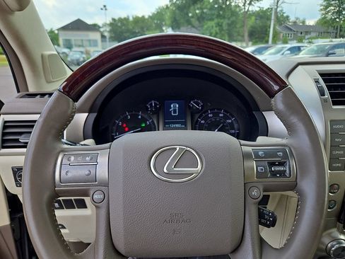 Used 2015 Lexus GX 460 w/ Premium Package AWD/4WD image 21