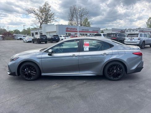 New 2026 Toyota Camry SE FWD image 27