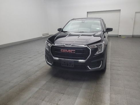 Used 2024 GMC Terrain SLE AWD/4WD image 15