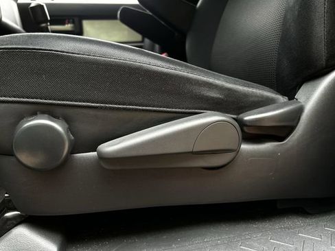 Used 2012 Toyota FJ Cruiser 4WD w/ Upgrade Pkg image 27