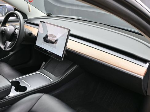 Used 2023 Tesla Model 3 Standard Range RWD image 30