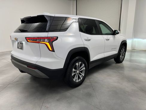 Used 2025 Chevrolet Equinox LT AWD/4WD image 9