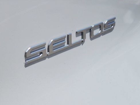 New 2027 Kia Seltos S AWD/4WD image 7