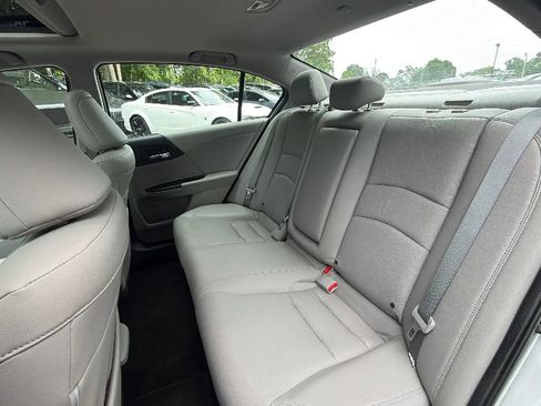 Used 2015 Honda Accord EX-L image 20