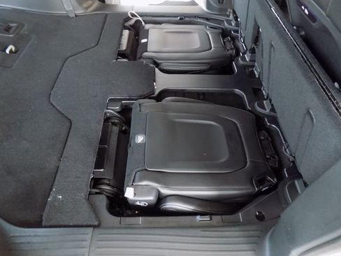 New 2026 Chrysler Pacifica Select FWD image 35