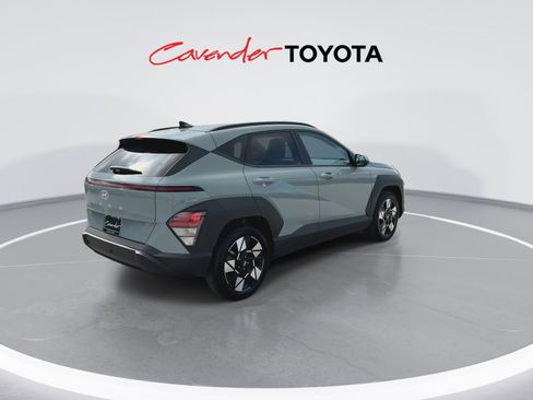 Used 2025 Hyundai Kona SEL FWD image 8