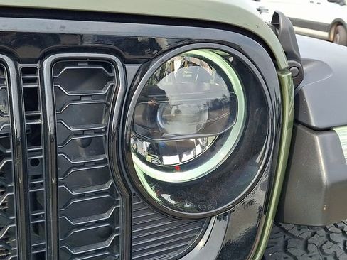 Used 2024 Jeep Wrangler Unlimited AWD/4WD image 9