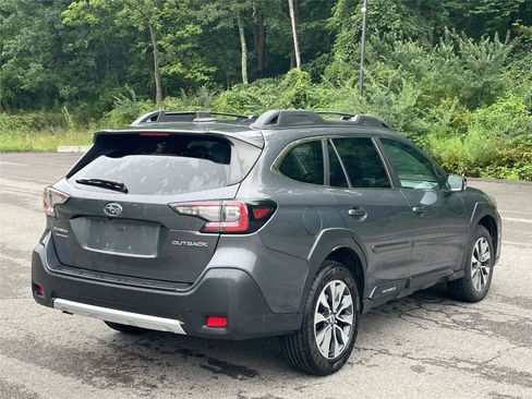 Used 2024 Subaru Outback Limited AWD/4WD image 5