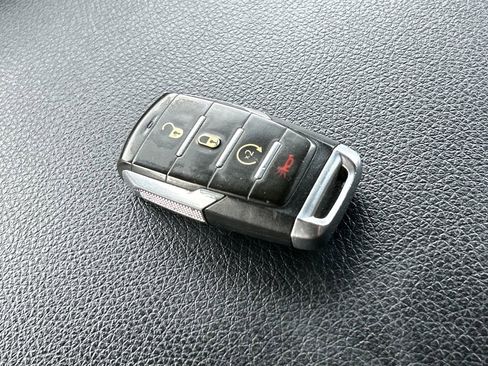 Used 2021 RAM 1500 Big Horn AWD/4WD image 32