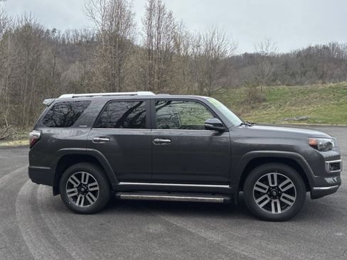 Used 2022 Toyota 4Runner Limited image 3