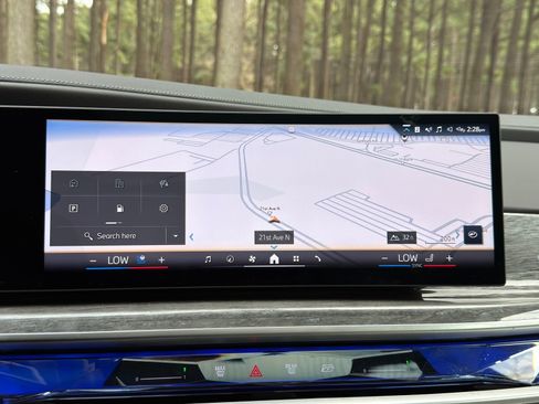 Certified 2024 BMW 760i xDrive w/ Executive Package image 5