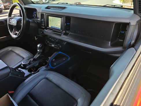 Used 2022 Ford Bronco Black Diamond AWD/4WD image 13