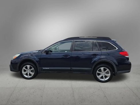 Used 2014 Subaru Outback 2.5i Limited w/ Moonroof Package AWD/4WD image 3