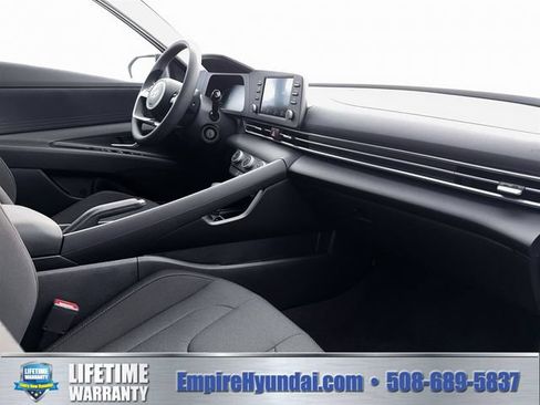 New 2026 Hyundai Elantra SE FWD image 15