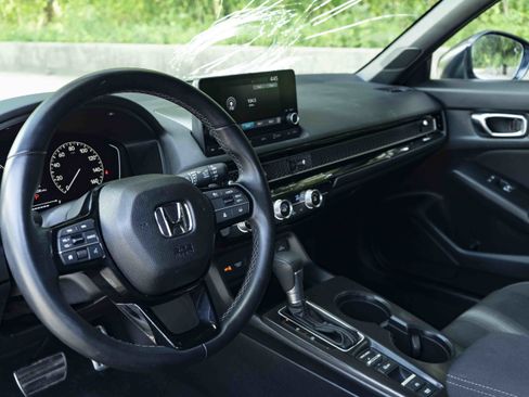 Used 2025 Honda Civic Sport image 16