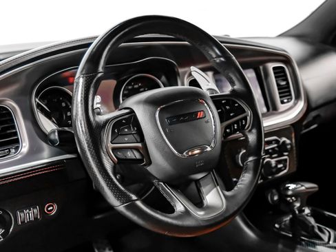 Used 2019 Dodge Charger Scat Pack w/ Dynamics Package RWD image 22