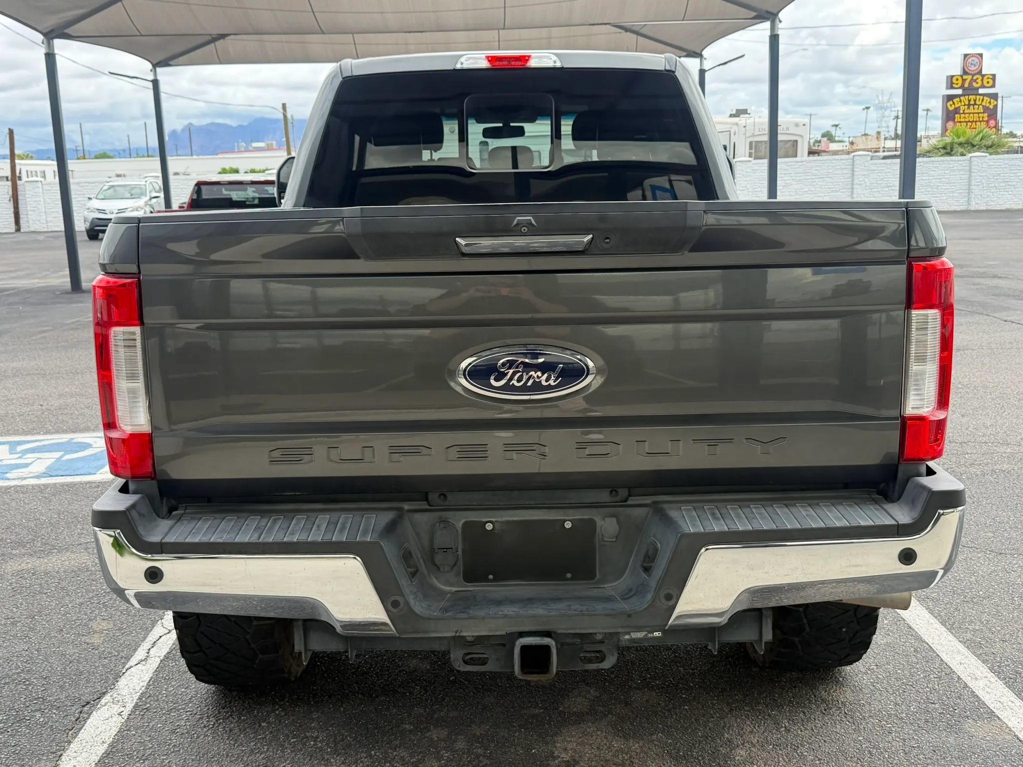 Used 2018 Ford F350 Lariat AWD/4WD image 7