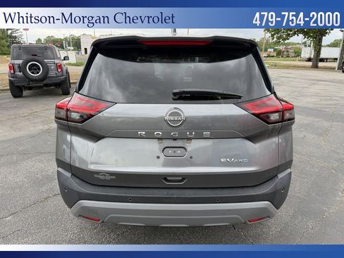 Used 2022 Nissan Rogue SV AWD/4WD image 6