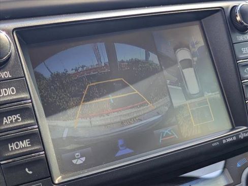 Used 2017 Toyota RAV4 Limited image 12