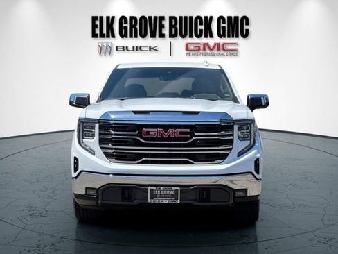 Used 2025 GMC Sierra 1500 SLT AWD/4WD image 9