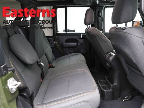 Used 2024 Jeep Wrangler Unlimited AWD/4WD image 23