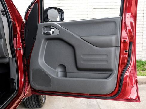 Used 2019 Nissan Frontier SV RWD image 40