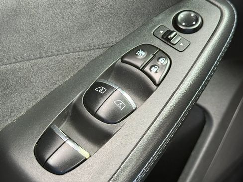 Used 2016 Nissan Maxima SR w/ Midnight Edition FWD image 23