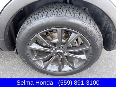 Used 2018 Ford Explorer XLT w/ Equipment Group 202A FWD image 26
