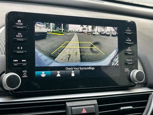 Used 2022 Honda Accord Sport image 18