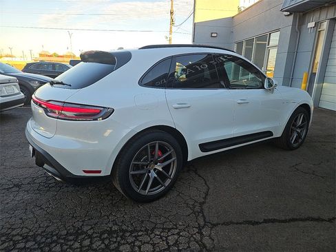 Used 2022 Porsche Macan S w/ Premium Package Plus image 8