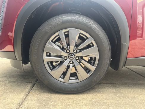 New 2026 Nissan Pathfinder SV image 27