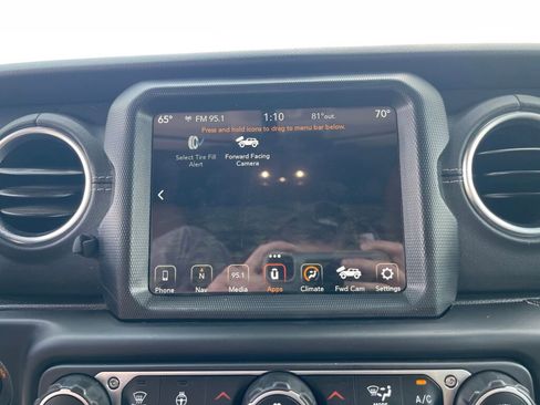 Used 2021 Jeep Wrangler Unlimited Rubicon 4xe w/ Steel Bumper Group AWD/4WD image 11