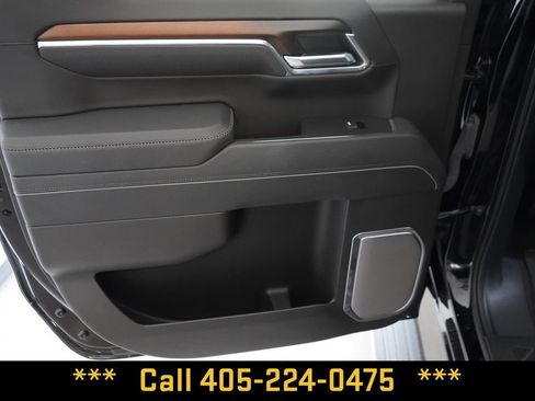 Used 2025 GMC Sierra 1500 Denali w/ Denali Reserve Package AWD/4WD image 34