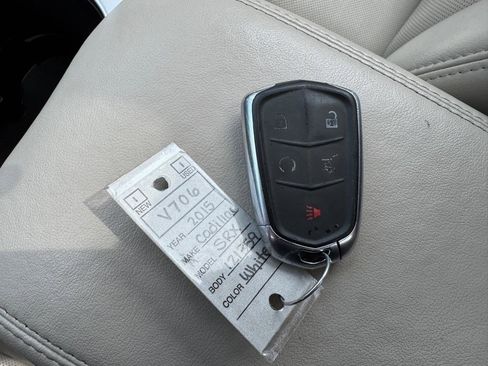 Used 2015 Cadillac SRX Luxury AWD/4WD image 34